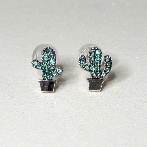 Cactus asymmetrical 925 sterling silver stud earrings - Picture 4 of 6
